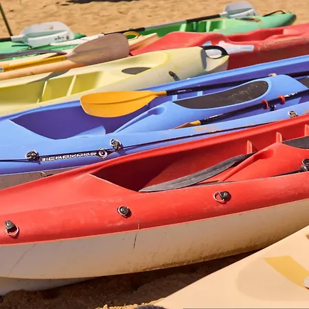 Apartamento Poolside Garden Retreat *