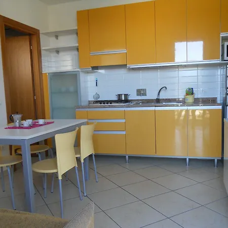 Poolside Garden Retreat Apartment Bibione