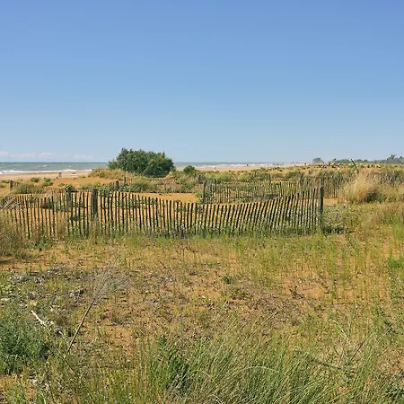 Poolside Garden Retreat