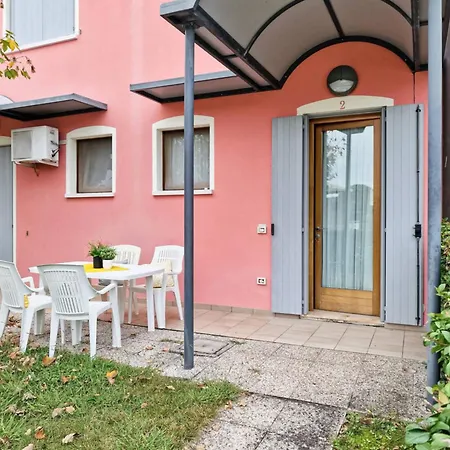 Poolside Garden Retreat * Bibione