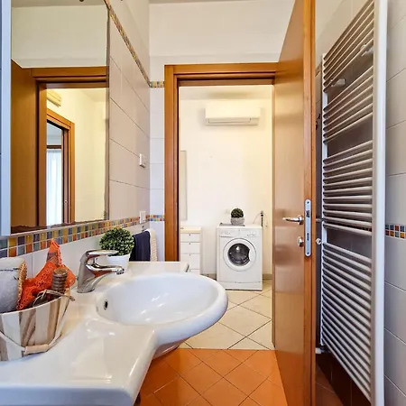 Poolside Garden Retreat Διαμέρισμα Μπιμπιόνε