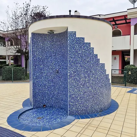 Poolside Garden Retreat Διαμέρισμα Μπιμπιόνε