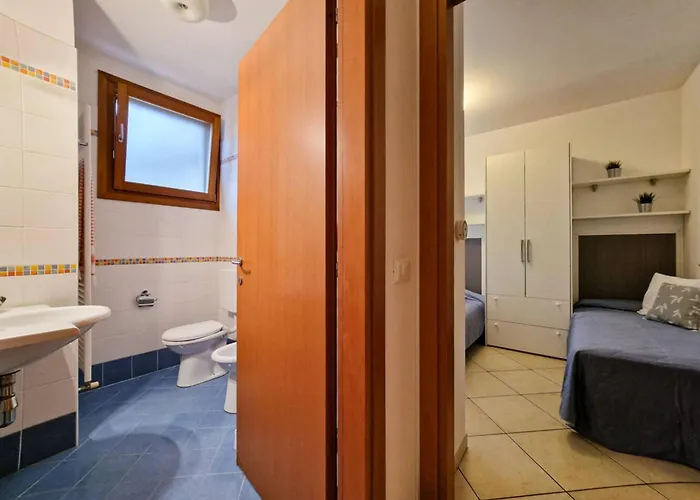 Poolside Garden Retreat Lejlighed